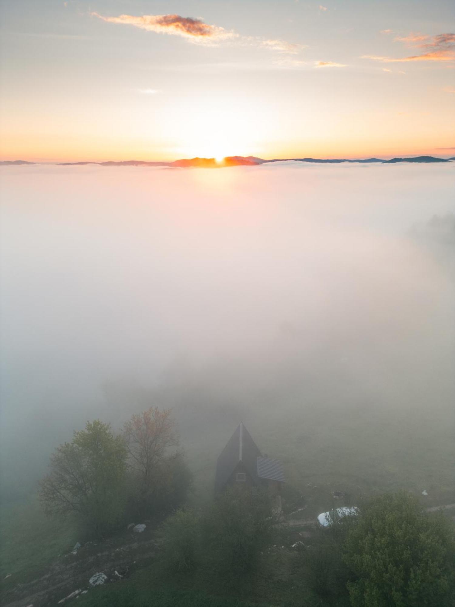 Uvacki Raj Villa Radijevici Bagian luar foto