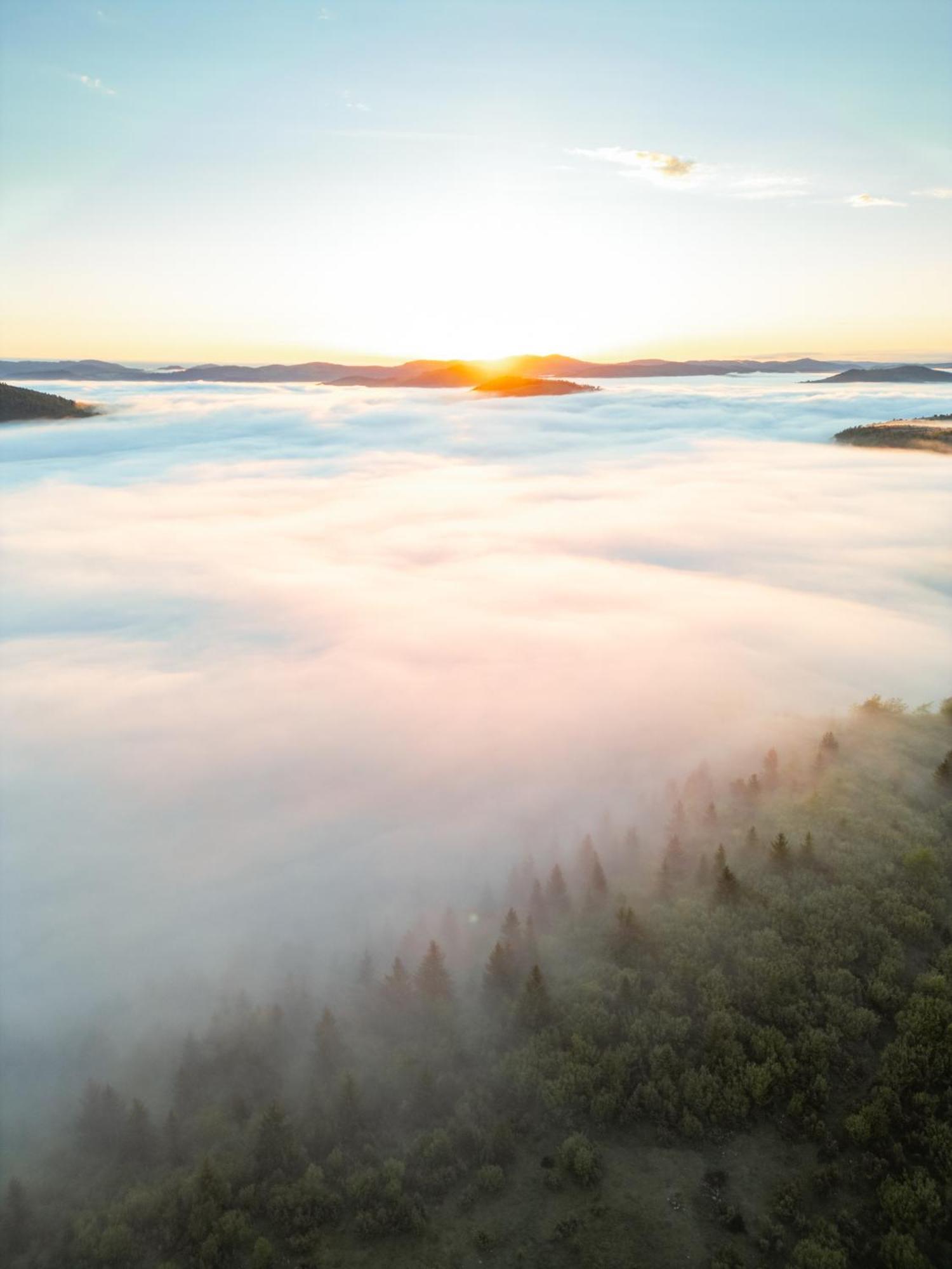 Uvacki Raj Villa Radijevici Bagian luar foto